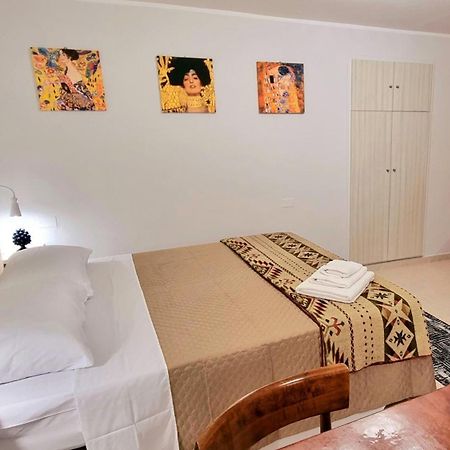 Porta Terra Apartment Cefalù Buitenkant foto
